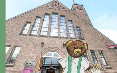 Dominee beer en siep gaan naar de kerk