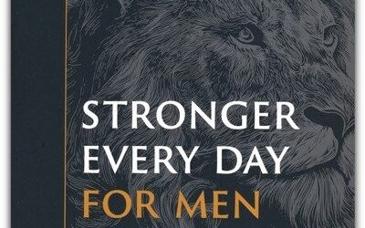 Stronger Every Day for Men: 365 Devotion